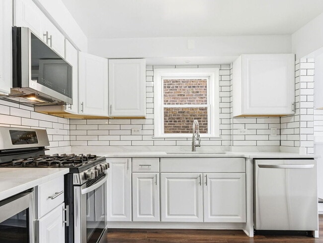 Building Photo - 5151 W Agatite Ave