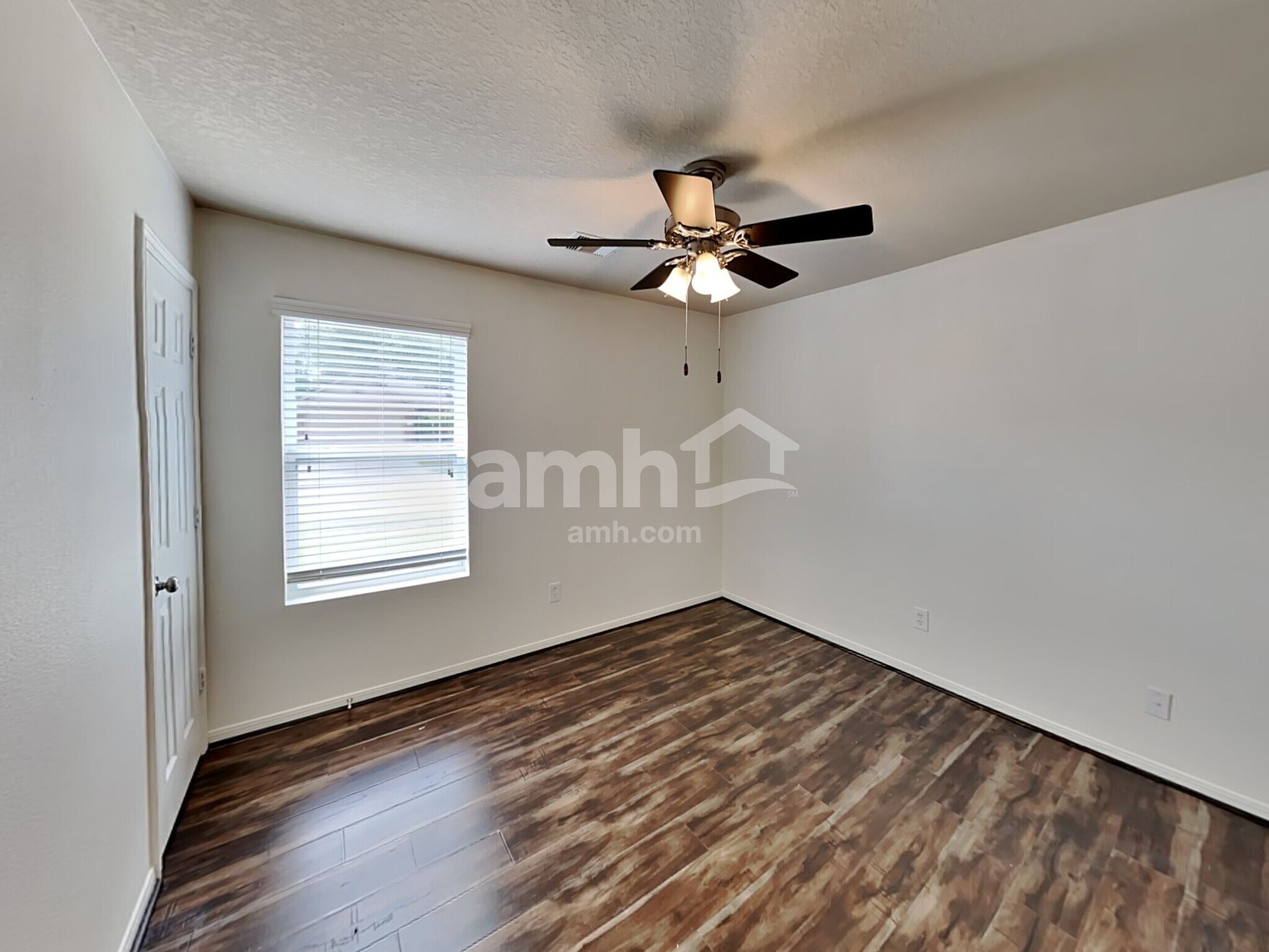 Building Photo - 2322 Old Ox Rd