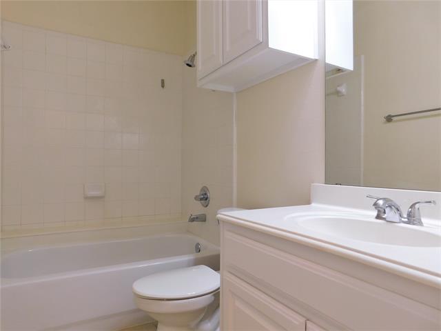Building Photo - 740 Peco St