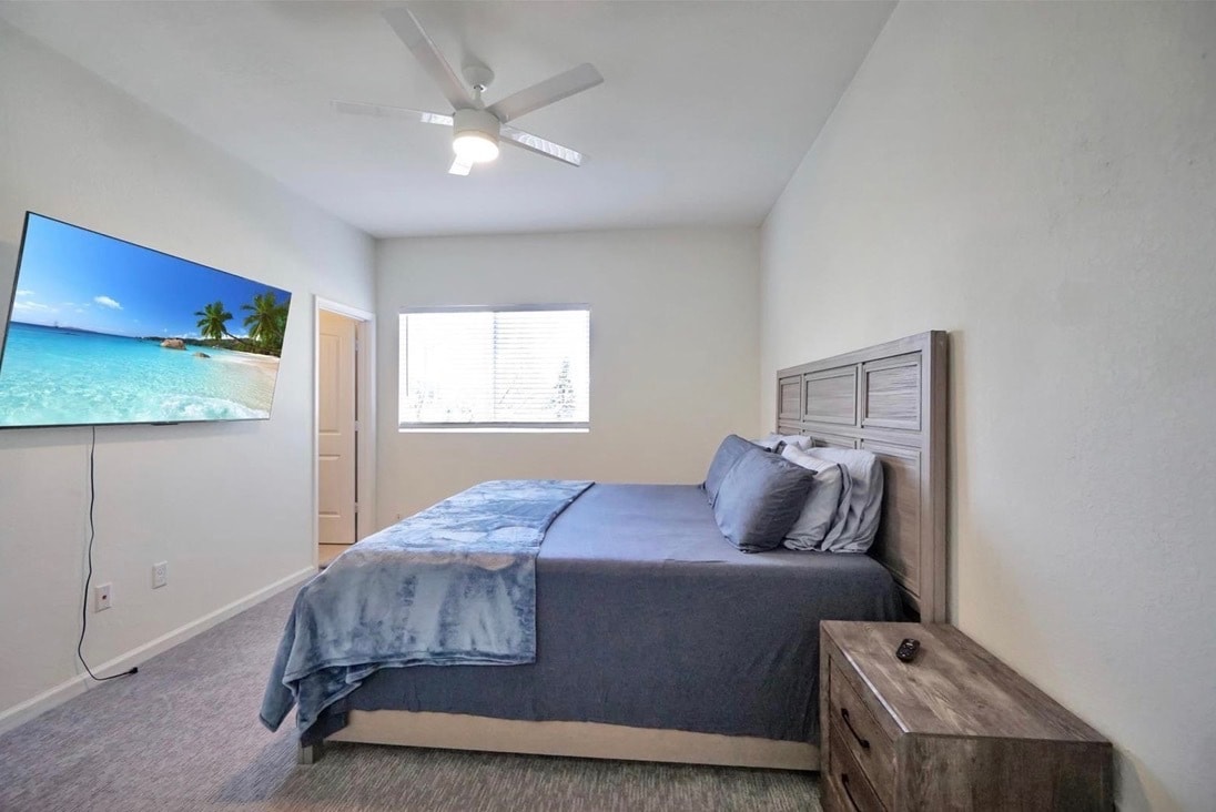 Building Photo - 378 NE 47th Pl