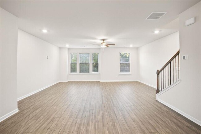 Building Photo - 26 Peeples Dr