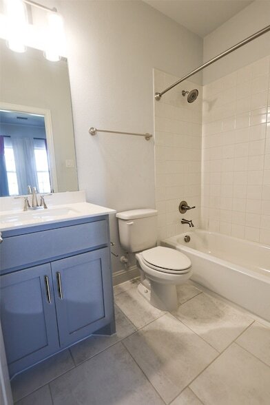 Building Photo - 317 Monument Hill Dr