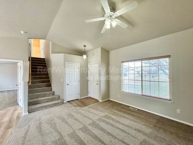 Building Photo - 668 N Quarter Moon Ave