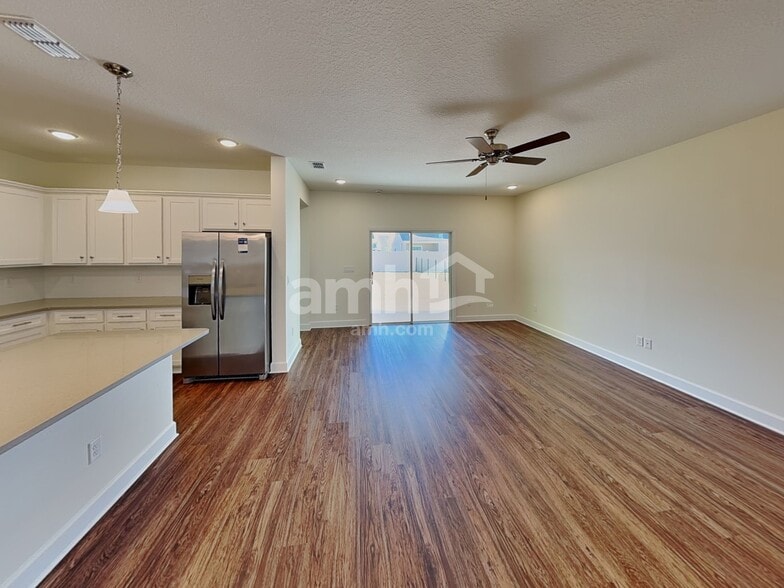 Building Photo - 3716 Ctr Cv Ln