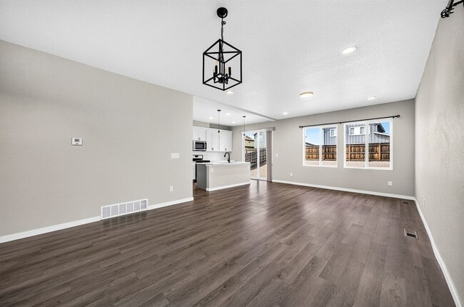 Building Photo - 466 Indian Grass St
