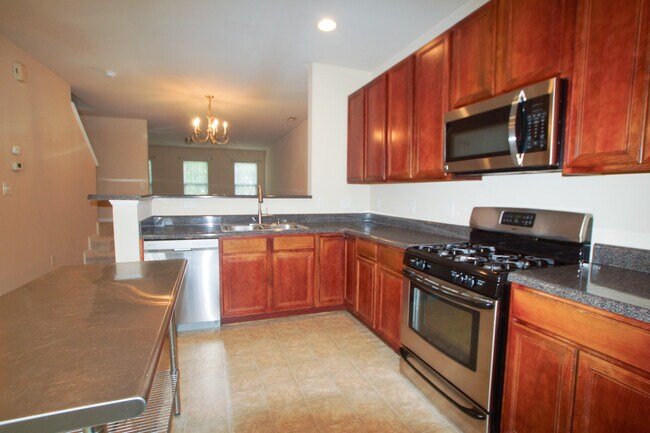 Building Photo - 136 Dove Cottage Ln