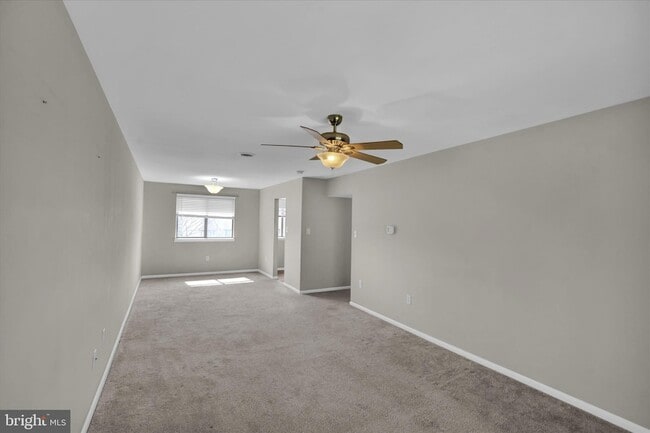 Building Photo - 46-6-46 Holly Dr