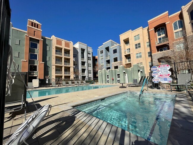 Building Photo - Coming Soon-2 Bedroom Unit in Manhattan Guard Gated Community!