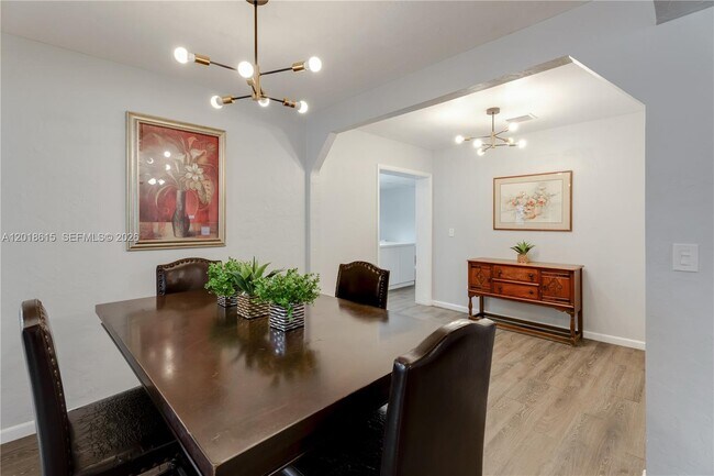 Building Photo - 6531 SW 57th Pl