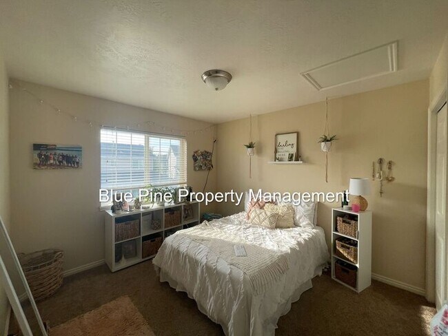 Building Photo - 577 Legacy Ln