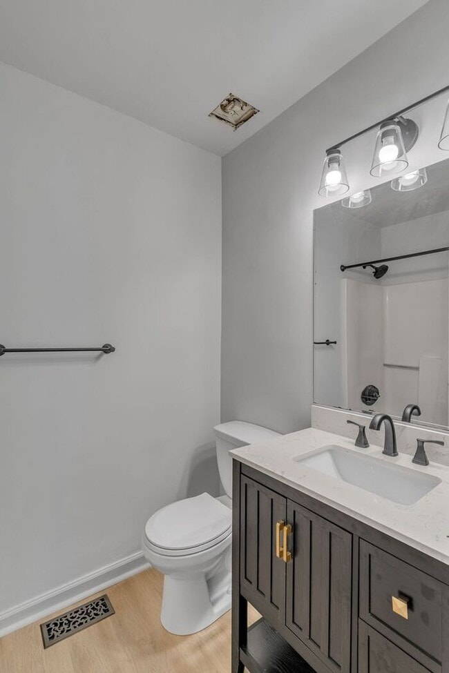 Building Photo - FOR RENT in Goodlettsville - Beautiful Renovation!