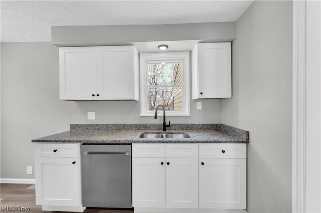 Building Photo - 16210 Judson Dr