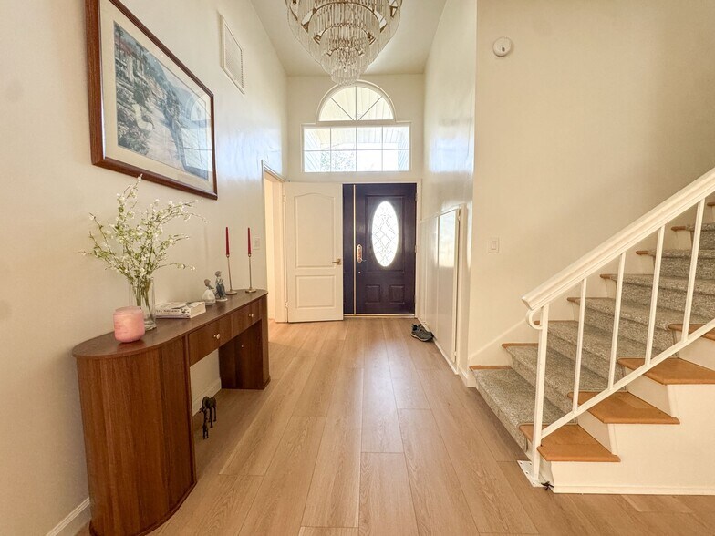 Building Photo - 2926 W 227th St