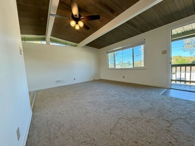 Building Photo - Updated Two Bedroom Duplex in PG!