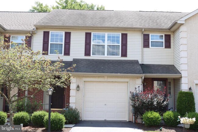 Building Photo - 105 Vernon Ct