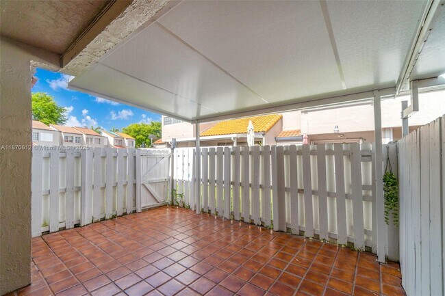 Building Photo - 6514 SW 128th Pl