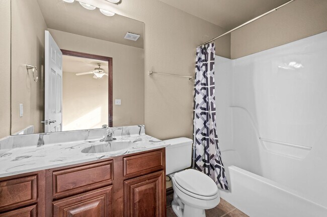 Building Photo - 1270 N Trinity Dr