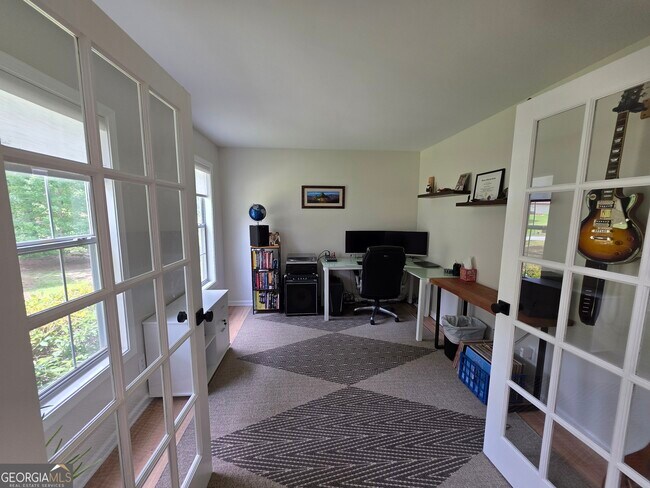 Building Photo - 100 Bedford Forrest Dr