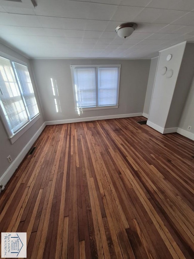 Building Photo - 12 Black Feather Trail