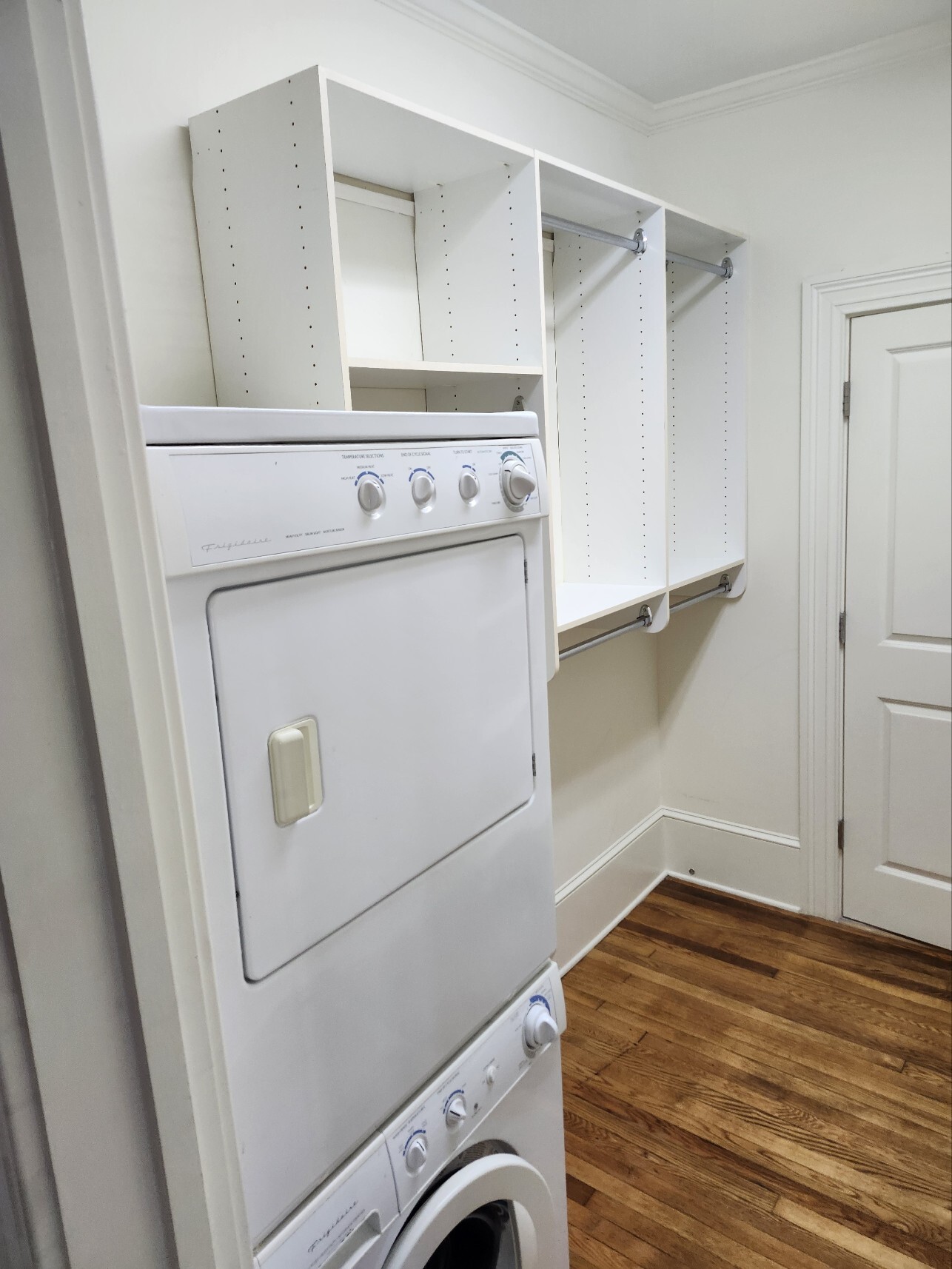 Building Photo - 616 5th Ave W