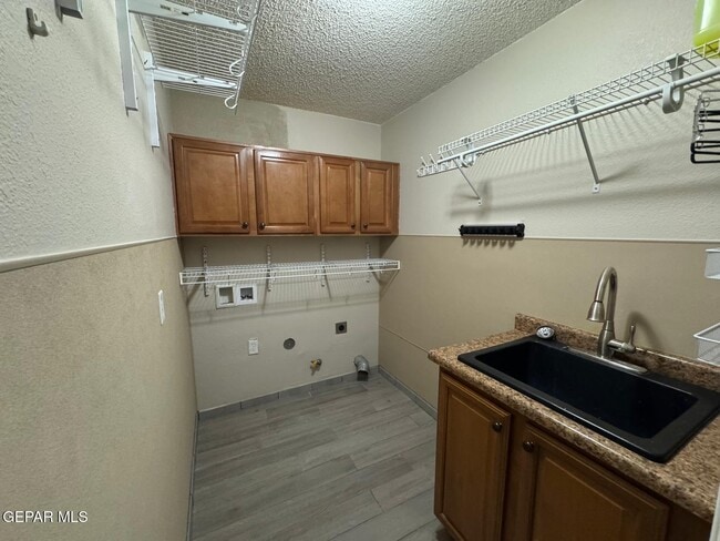 Building Photo - 398 Bentridge Drive