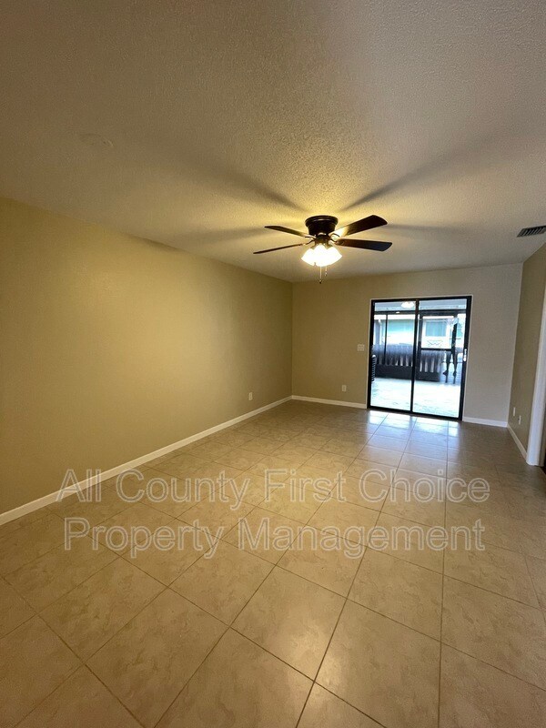 Building Photo - 7360 Ulmerton Rd