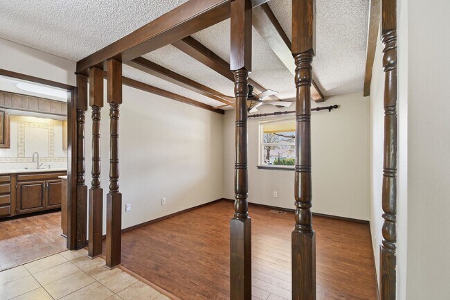 Building Photo - 7001/7003 S Indianapolis Ave Duplex