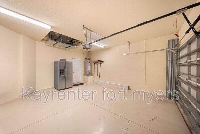 Building Photo - 9226 Astonia Way