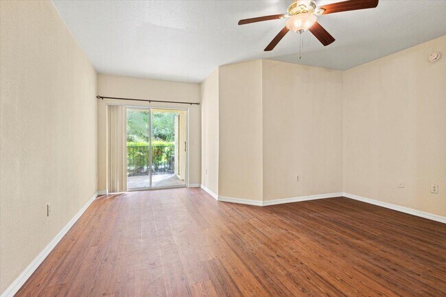 Building Photo - 110 SW Peacock Blvd