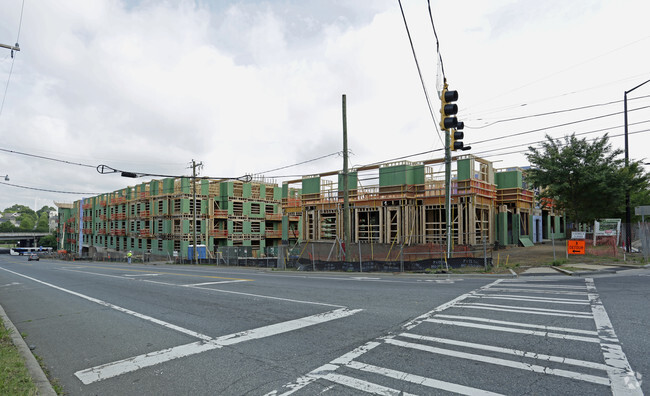 The Lofts at Seigle Point - Vistas @ 707