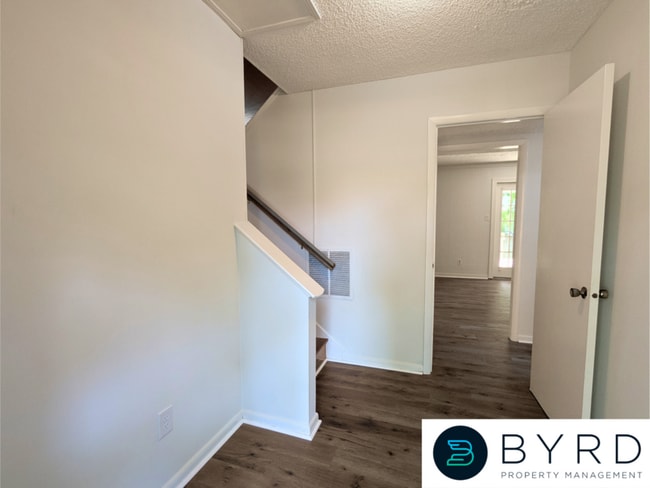 Building Photo - 10410 Marbleridge Ct