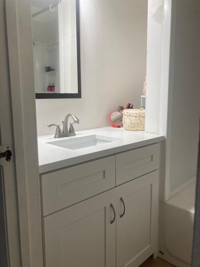 Building Photo - 11613 NW 28th St