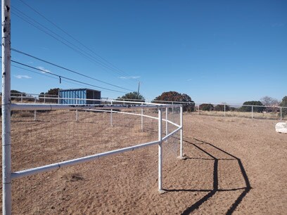 Round pen - 11 Quail Meadow Rd