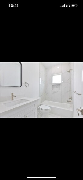 Building Photo - 8220 Bonaire St