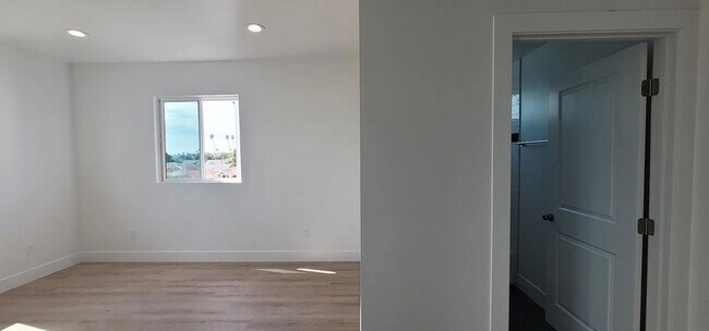 Building Photo - 3918 Brighton Ave