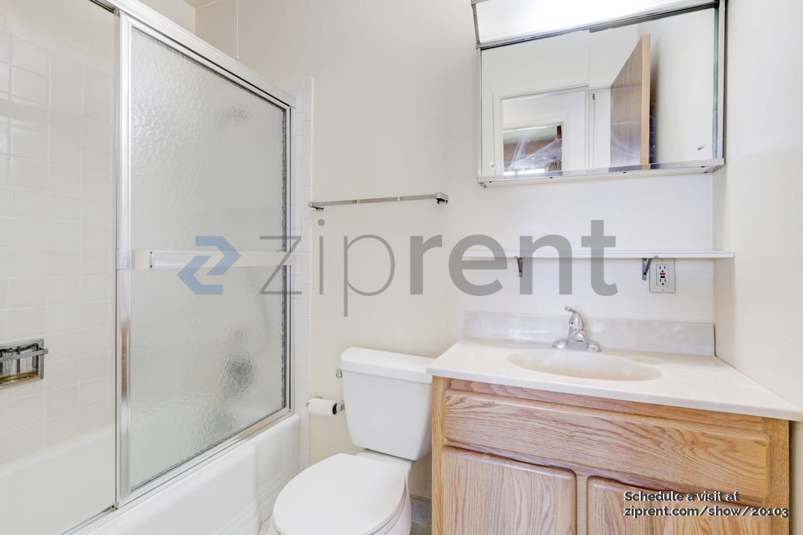 Building Photo - 3100 Ascot Ct