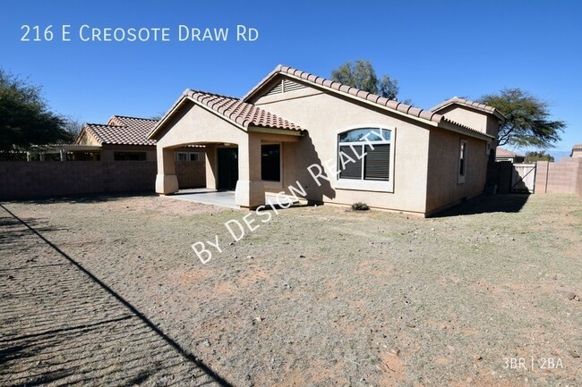 Building Photo - Corona De Tucson 3 Bed 2 Bath with Great V...