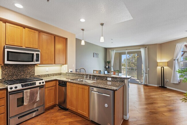 Building Photo - Richmond