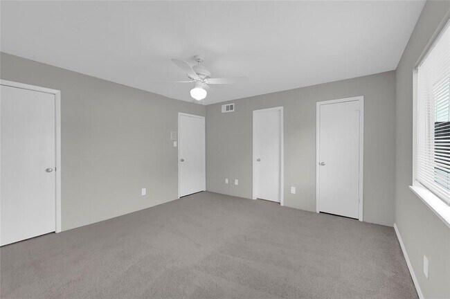 Building Photo - 1300 Augusta Dr