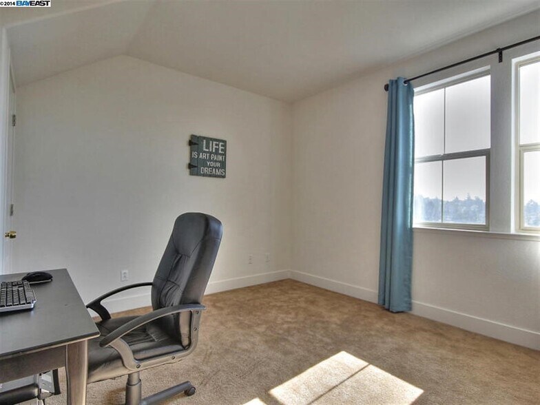 Building Photo - 6115 Old Quarry Loop