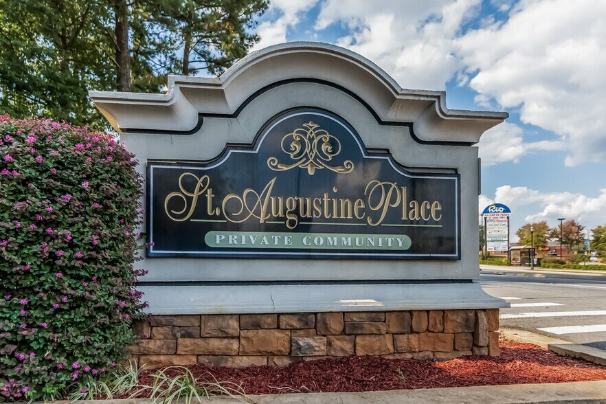 Building Photo - 108 Augusta Dr