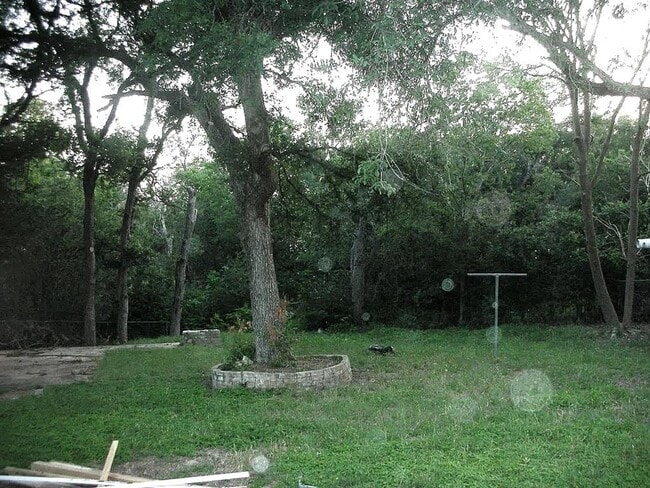 Building Photo - 1402 N Redondo Dr