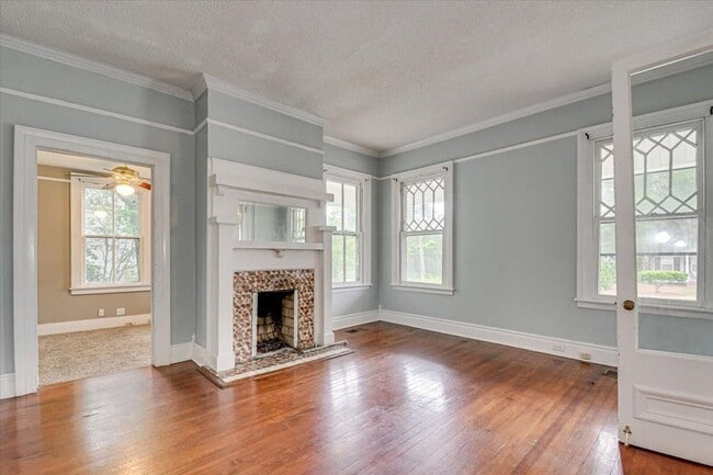 Building Photo - 1841 Ohio Ave