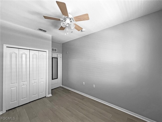 Building Photo - 8550 Kingbird Loop