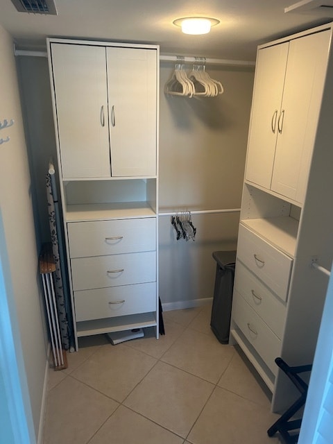 Master Walk In Closet - 271 Southbay Dr