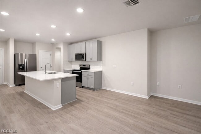 Building Photo - 44421 Diamond Trl