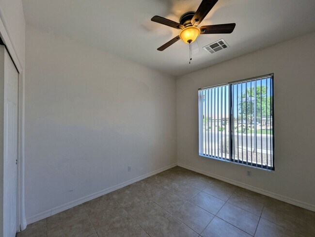 Building Photo - 3731 W St Kateri Dr