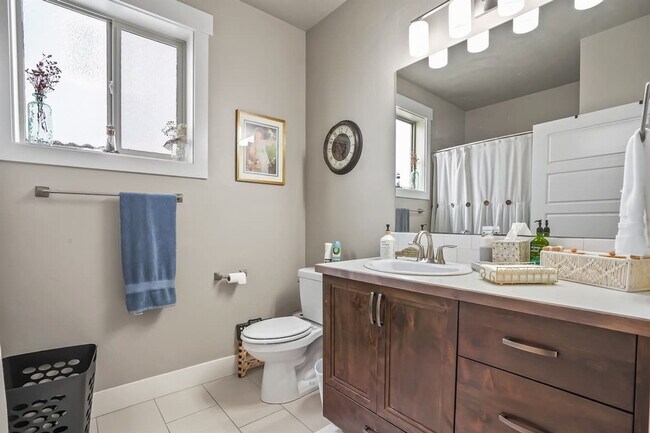 Building Photo - 18713 Easter Peak Ave