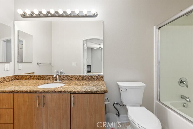 Building Photo - 525 N 11th Ave