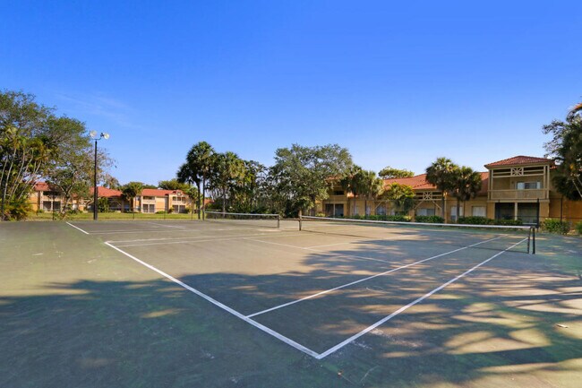 Building Photo - 4799 Via Palm Lakes